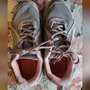 Ryka Ladies Sneakers 6.5